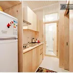 Newly-renovated 1 *
