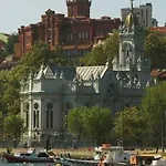 Newly-renovated 1 Lejlighed