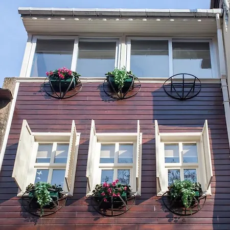 Newly-renovated 1 Istanbul